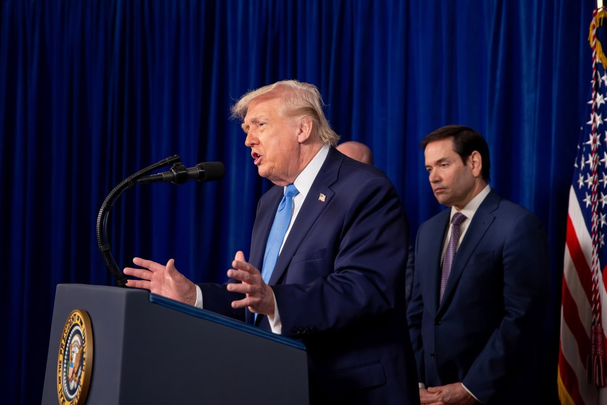 Trump evalúa opciones para adquirir Groenlandia y no descarta el uso de fuerzas armadas